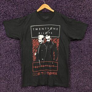 Twenty One Pilots Blurry Face T-Shirt Size large